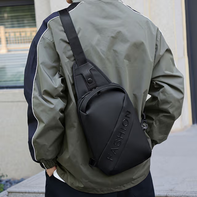 Fashion Black Sac de poitrine décontracté pour hommes avec bandoulière LX068 - Noir